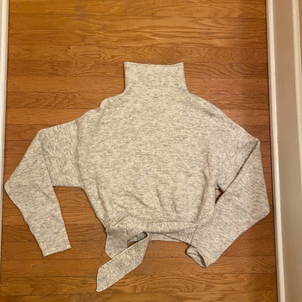 Heather gray aritzia sweater